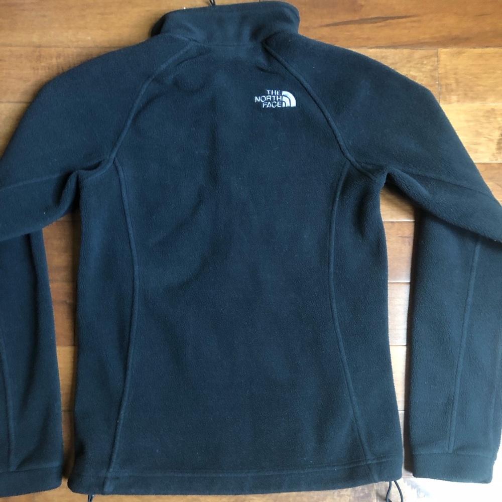 ✨3/12 - donating✨ The North Face black fleece zip up - Picture 5 of 6